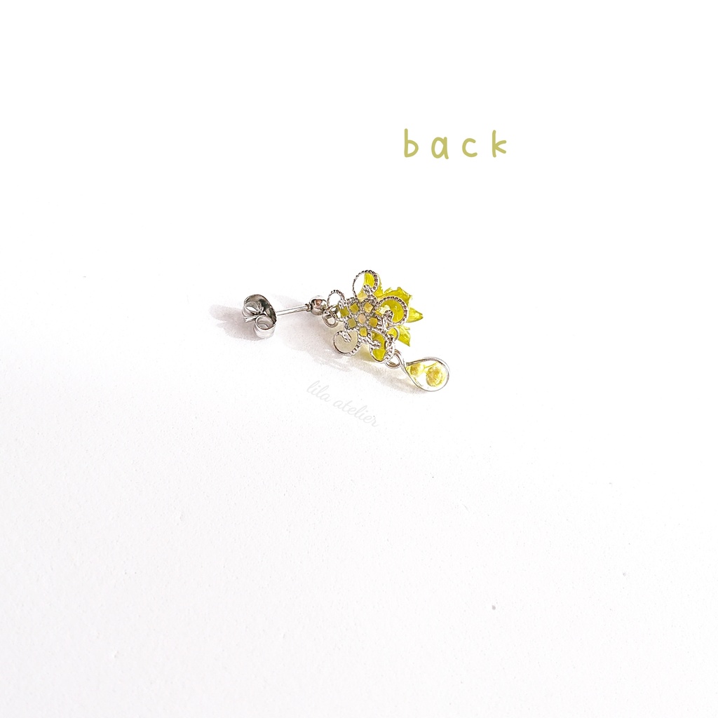 かすみ雫【翠】とミニコーンフラワー ピアス/イヤリング(金属アレルギー対応)