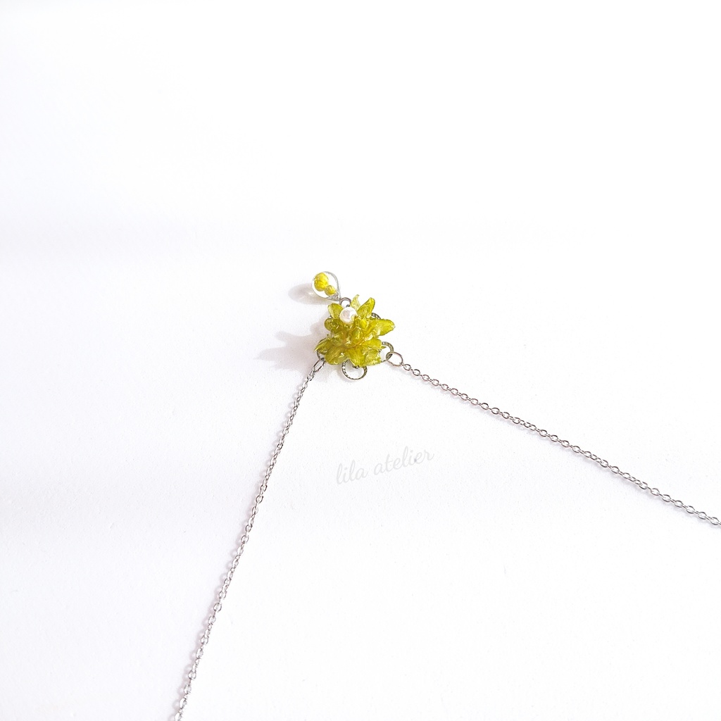 かすみ雫【翠】とミニコーンフラワー ネックレス(金属アレルギー対応)