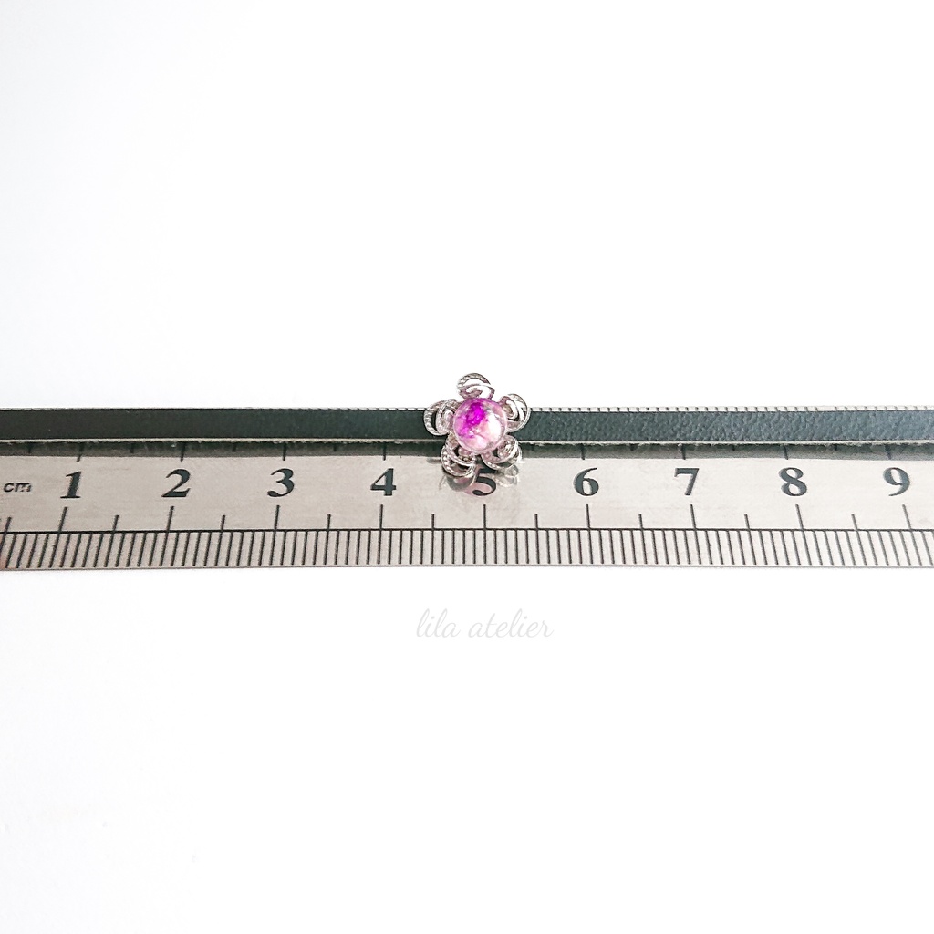 かすみ小花【紫】革チョーカー(金属アレルギー対応)