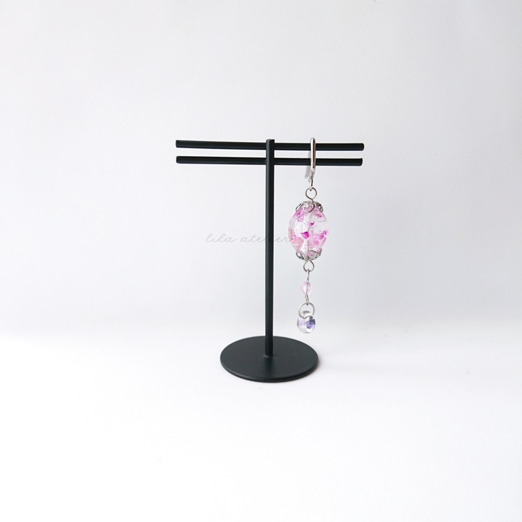 かすみ長珠【紫】と硝子雫ポニーフック(金属アレルギー対応)