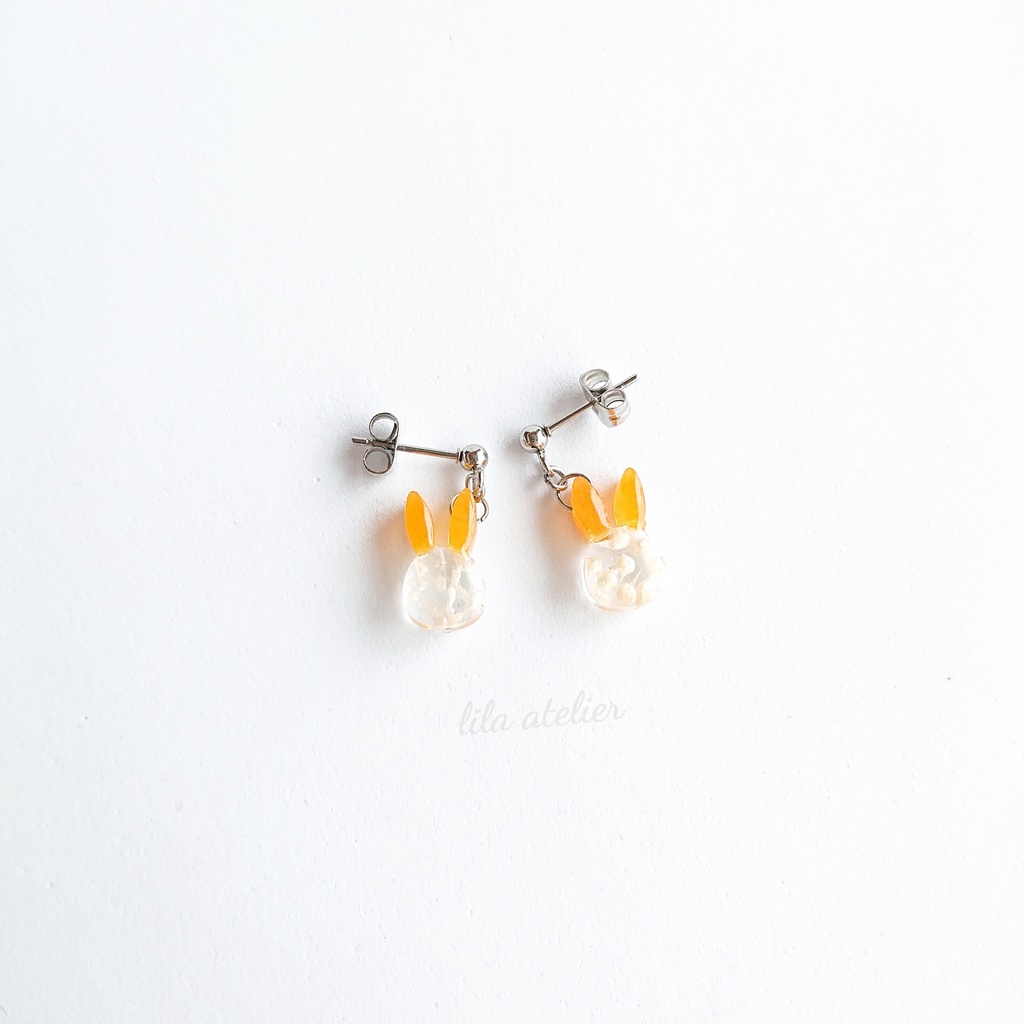 彩りかすみウサギ【秋】ピアス/イヤリング(金属アレルギー対応)