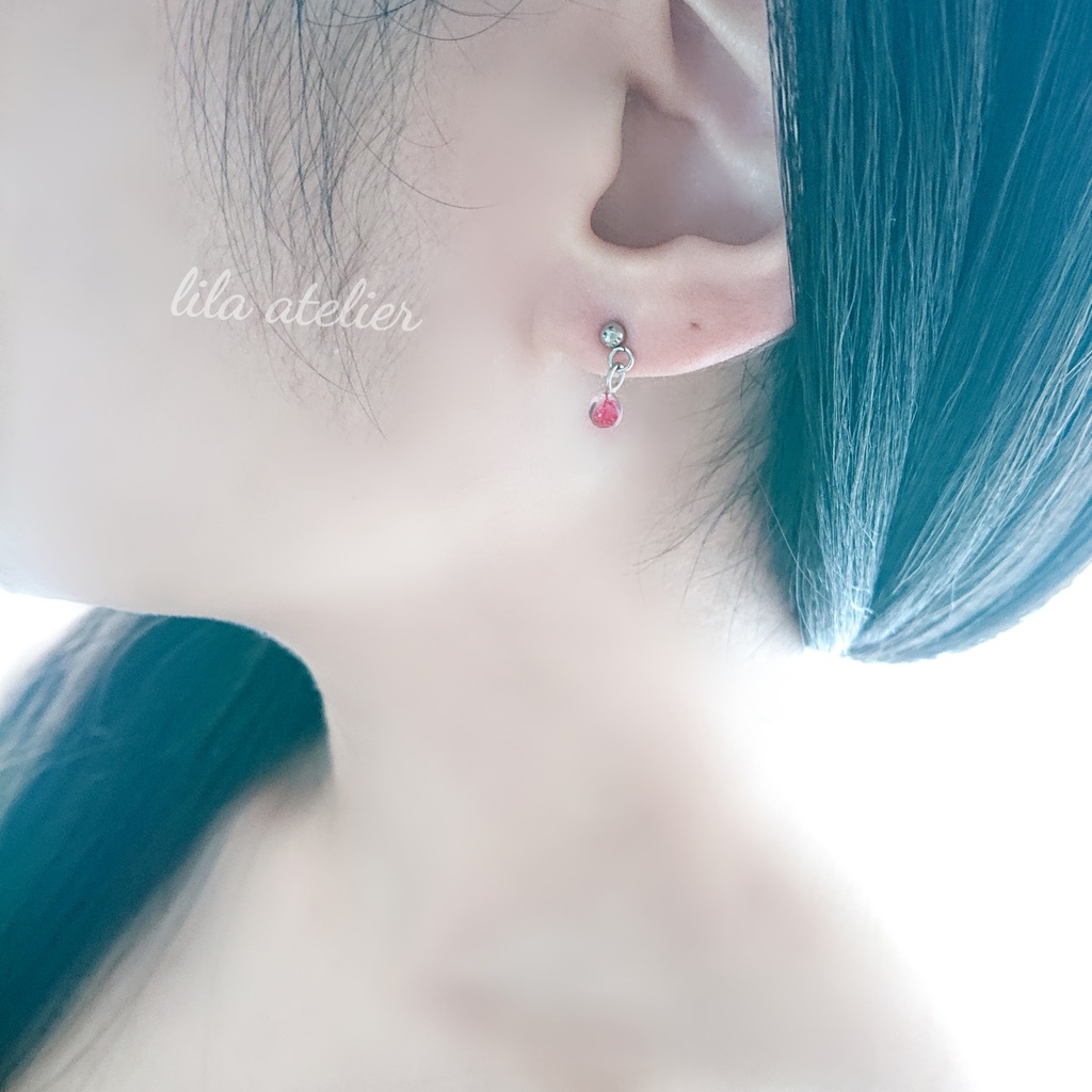 かすみ粒【紅】ピアス/イヤリング(金属アレルギー対応)