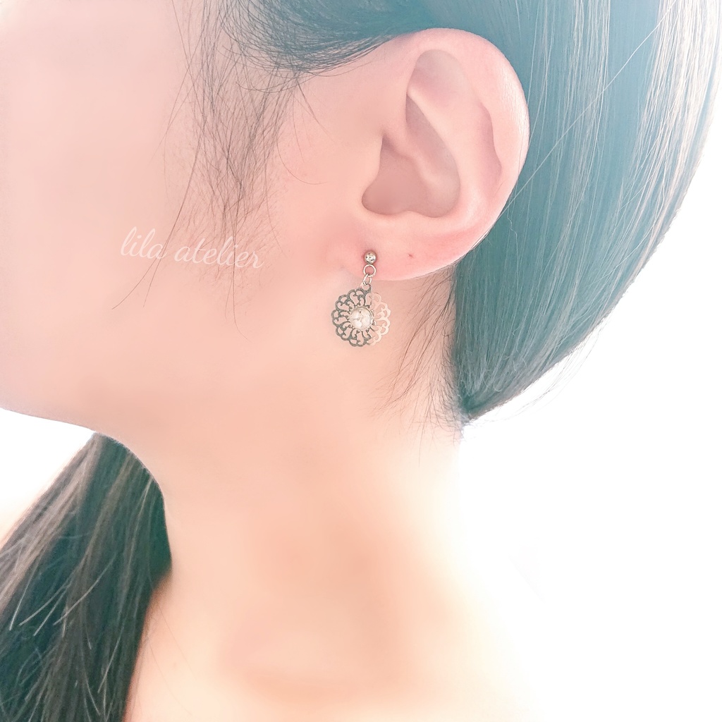 かすみ蔦葛【白】ピアス/イヤリング(金属アレルギー対応)