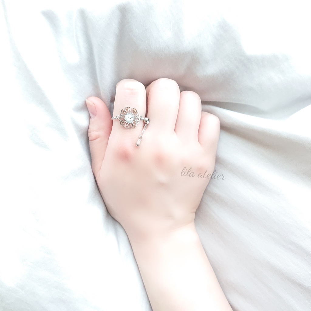 かすみ蔦葛【白】チェーンリング(金属アレルギー対応)