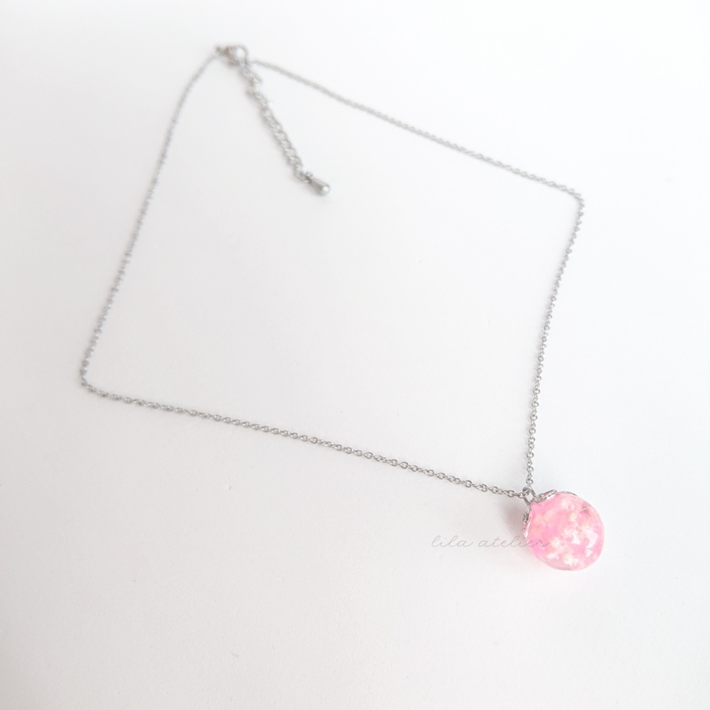 かすみ珠【桃】ペンダント(金属アレルギー対応)