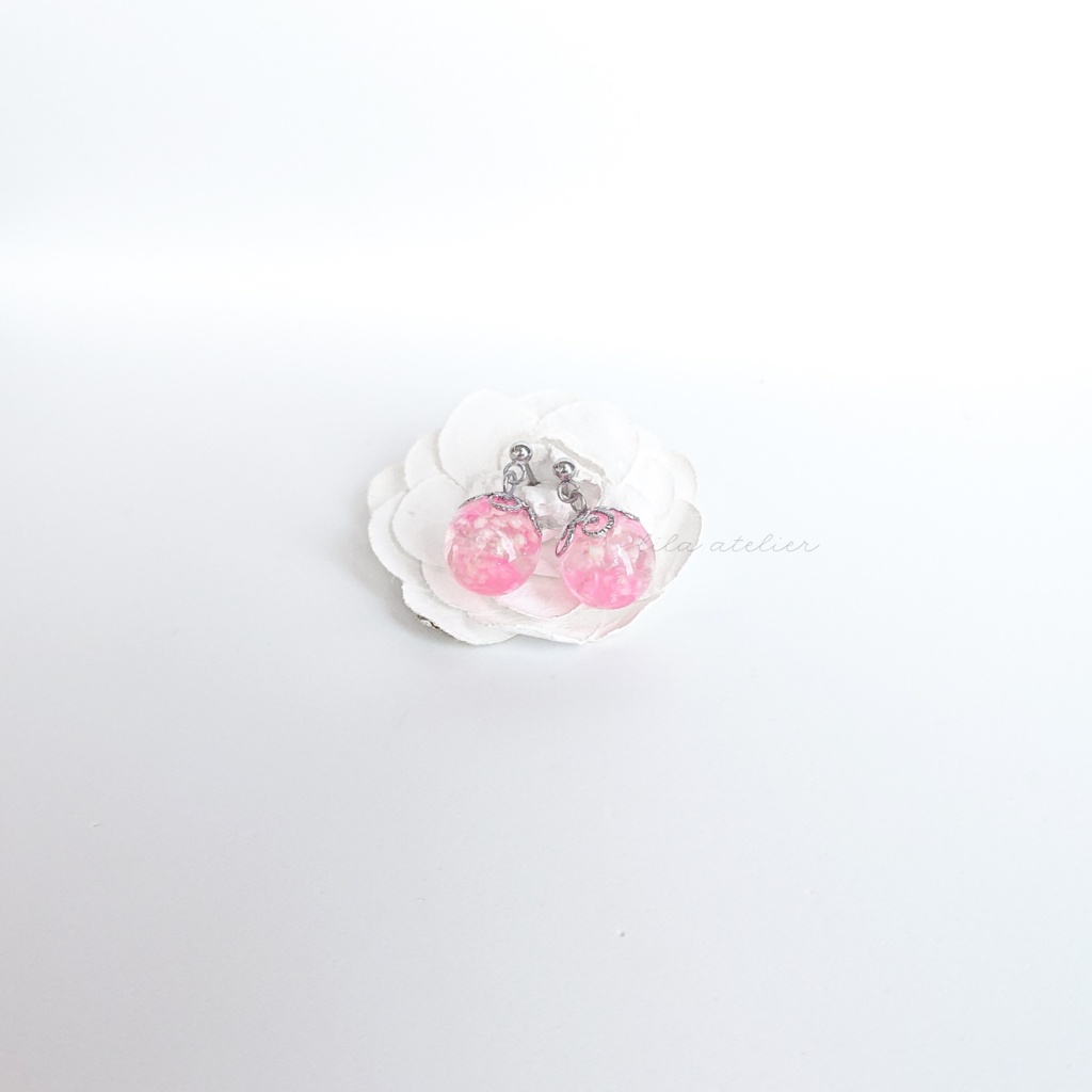 かすみ珠【桃】ピアス/イヤリング(金属アレルギー対応)