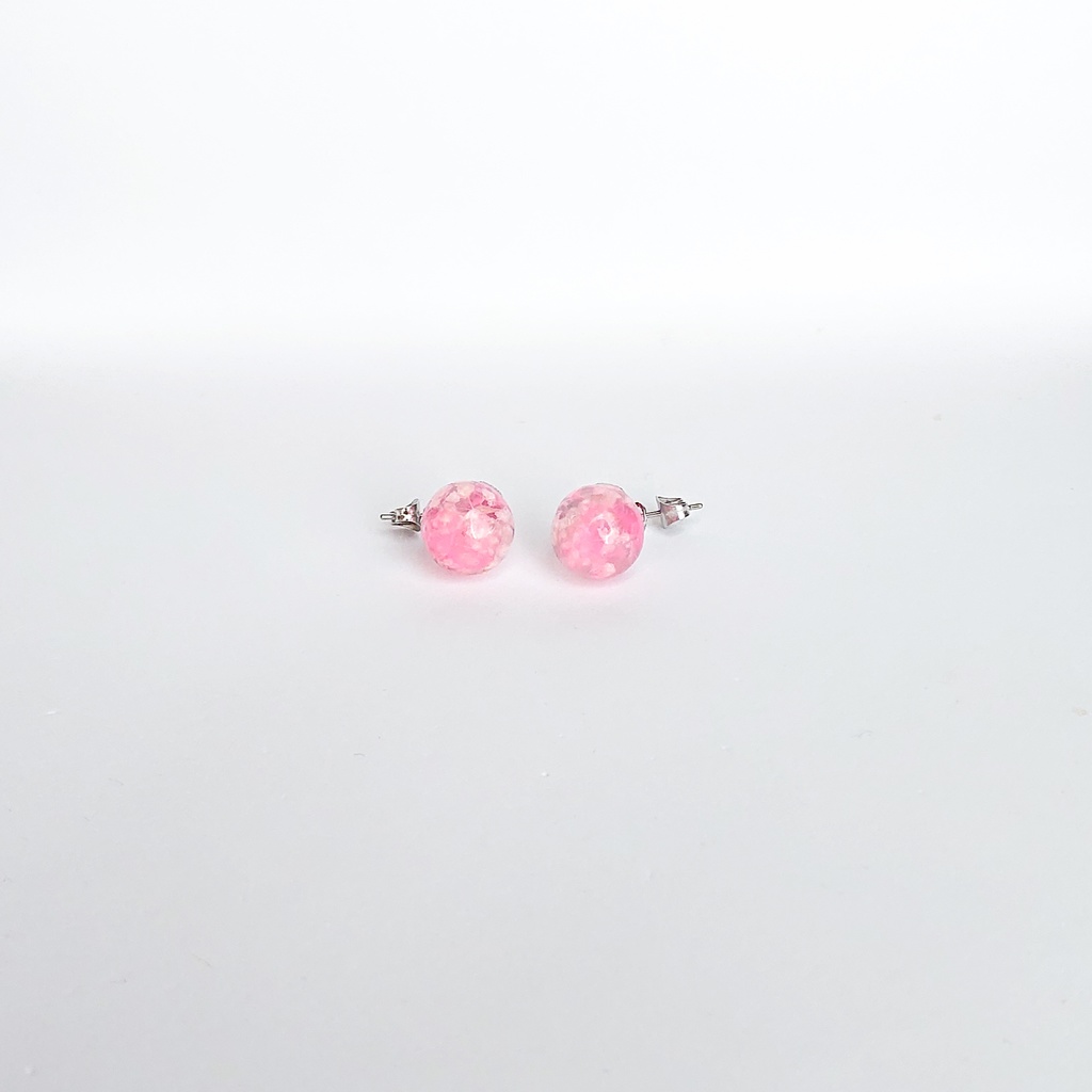 かすみ珠【桃】ピアス/イヤリング(金属アレルギー対応)