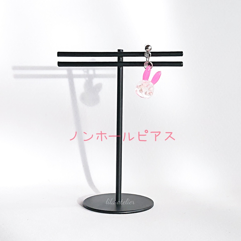 彩りかすみウサギ【桃】ピアス/イヤリング(金属アレルギー対応)