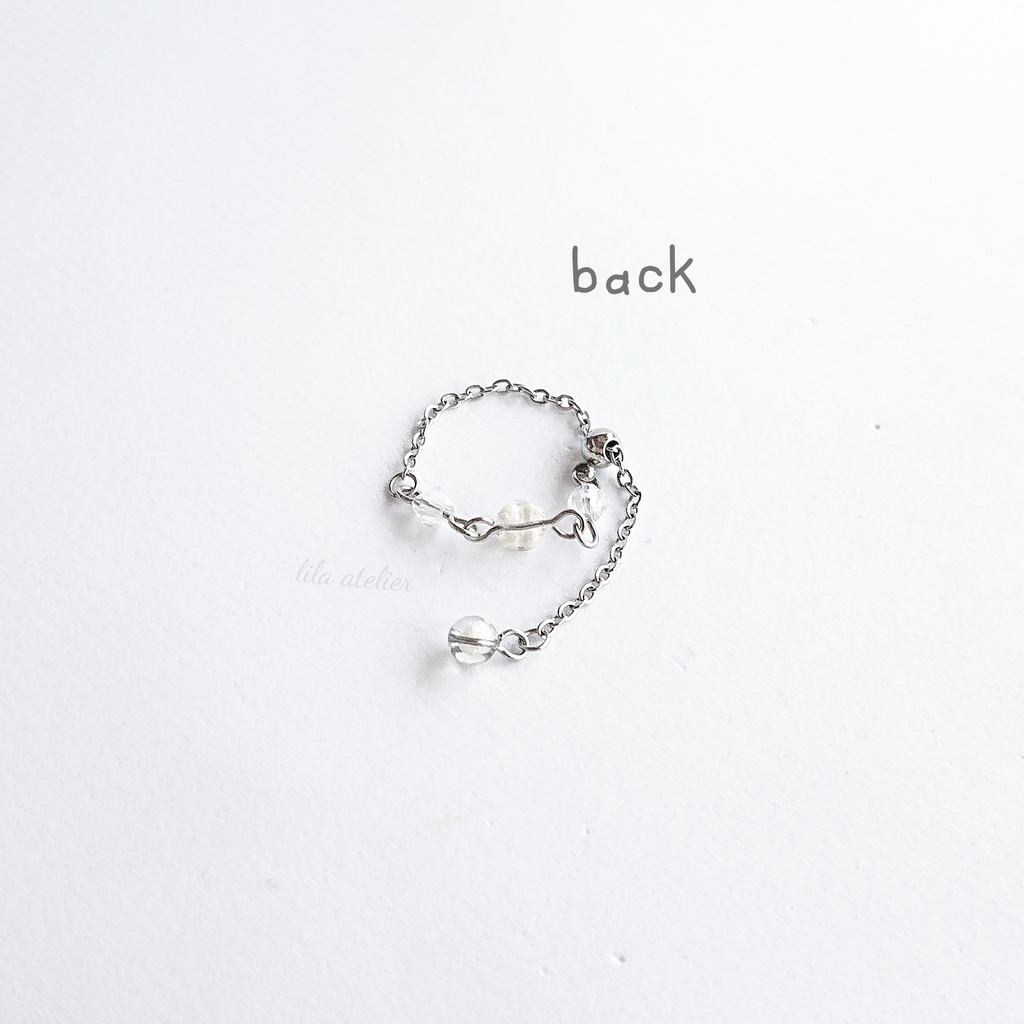 かすみ水中花と粒【白】チェーンリング(金属アレルギー対応)