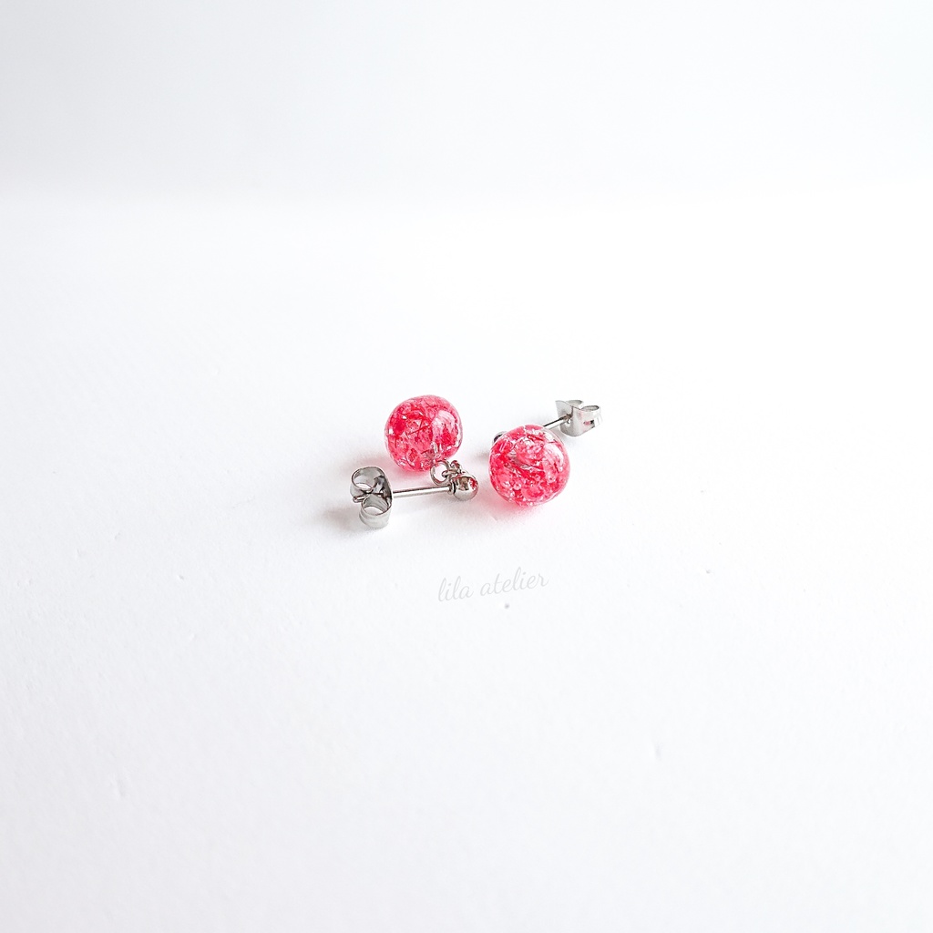 かすみ小珠【紅】ピアス/イヤリング(金属アレルギー対応)