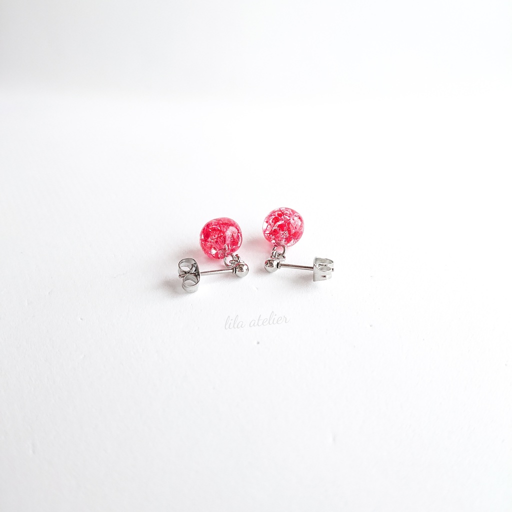 かすみ小珠【紅】ピアス/イヤリング(金属アレルギー対応)