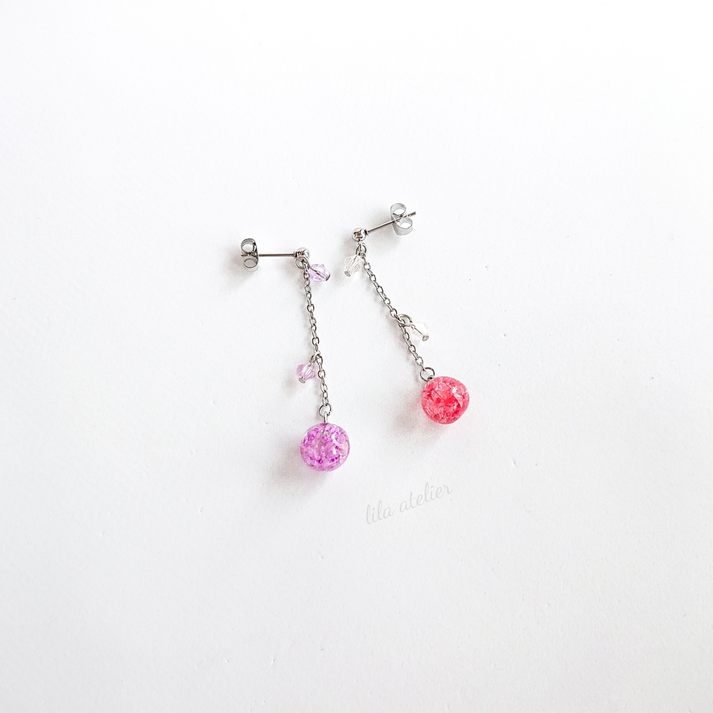 かすみ小珠【紅】ロングチェーンピアス/イヤリング(金属アレルギー対応)