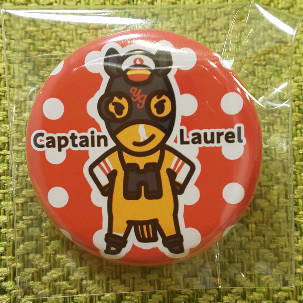 キャプテンローレルさん（赤）　缶バッジ32mm