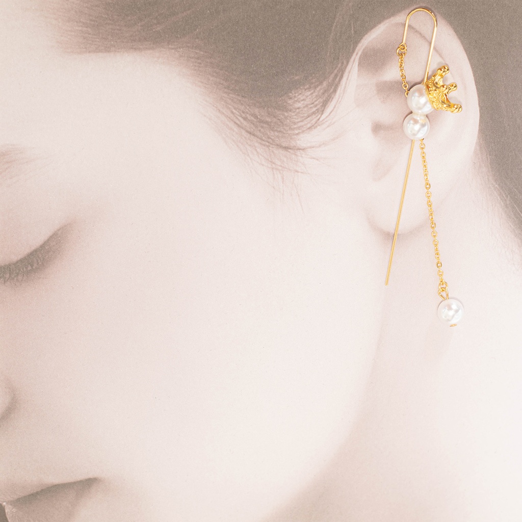 クローラーフックピアス パールと王冠