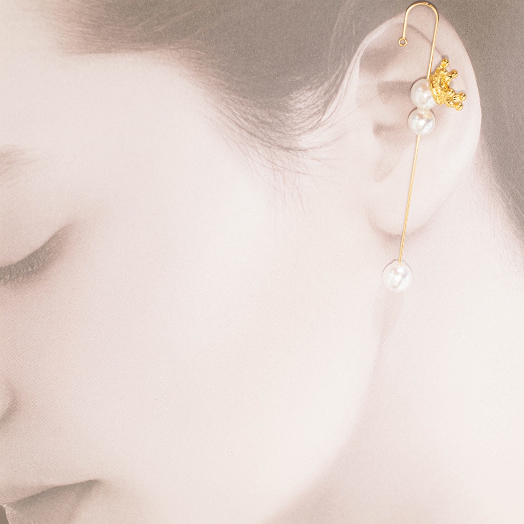 クローラーフックピアス パールと王冠