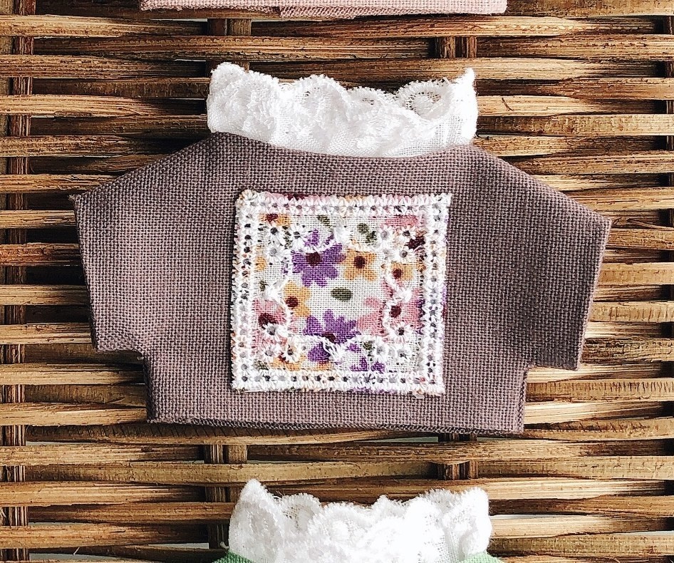 【再販】フラワーレースカットソー