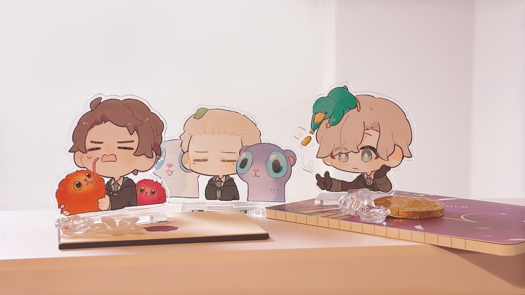 魔法生物と闇中ちゃんアクスタセット(非公式)