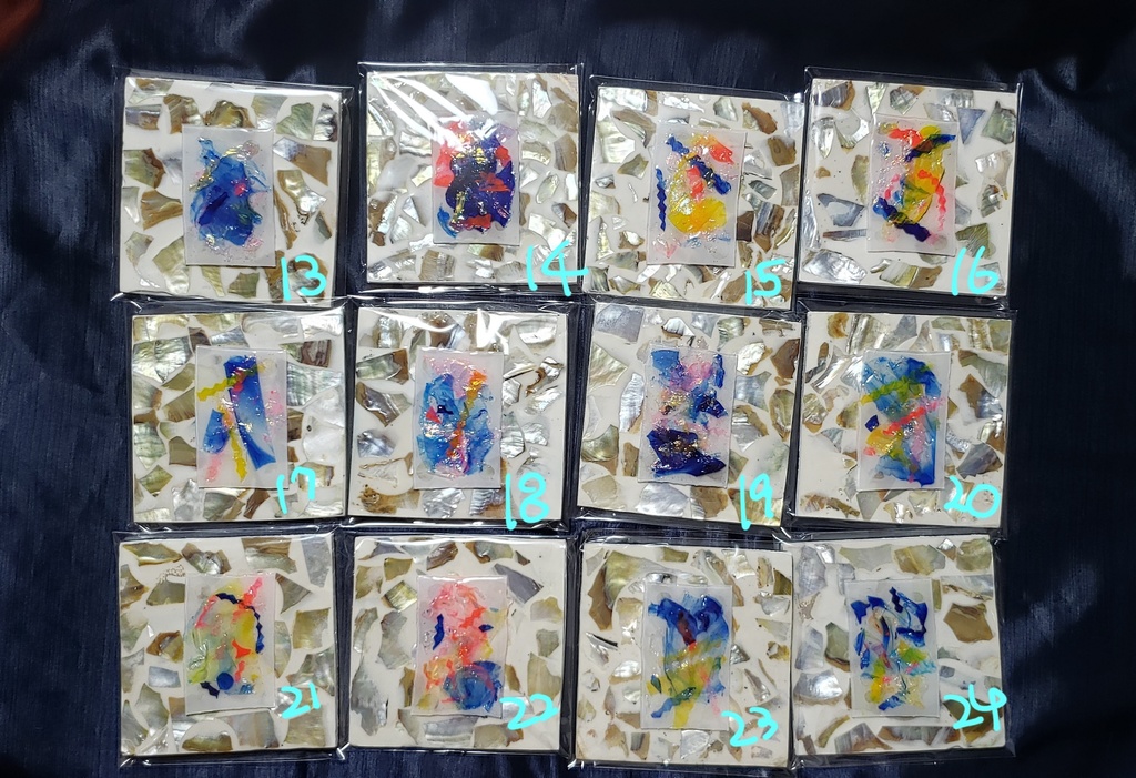 プラ板アート【石に座る光】44パターン