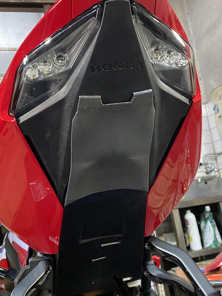 CBR1000RR-R用インナーフェンダーカバー