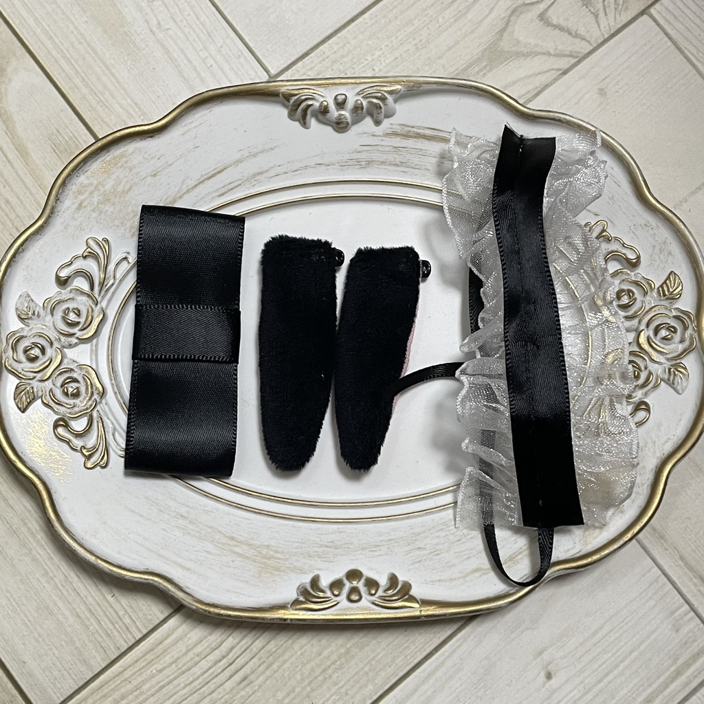 【9/8】うさ耳ヘッドドレス🐰🖤