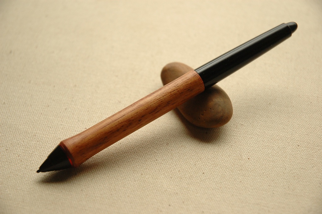 モンキーポッド 《葉車堂 木製グリップ PRO 世界の銘木シリーズ》