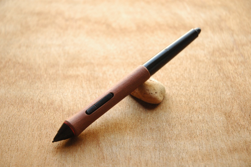 マニルカラ 《葉車堂 木製グリップ PRO 世界の銘木シリーズ》