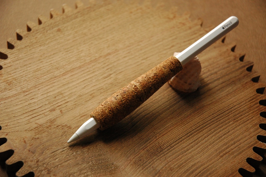 Apple Pencil用 コルクグリップ 《絵仕事グリップ LITE 》 第1世代・第2世代兼用