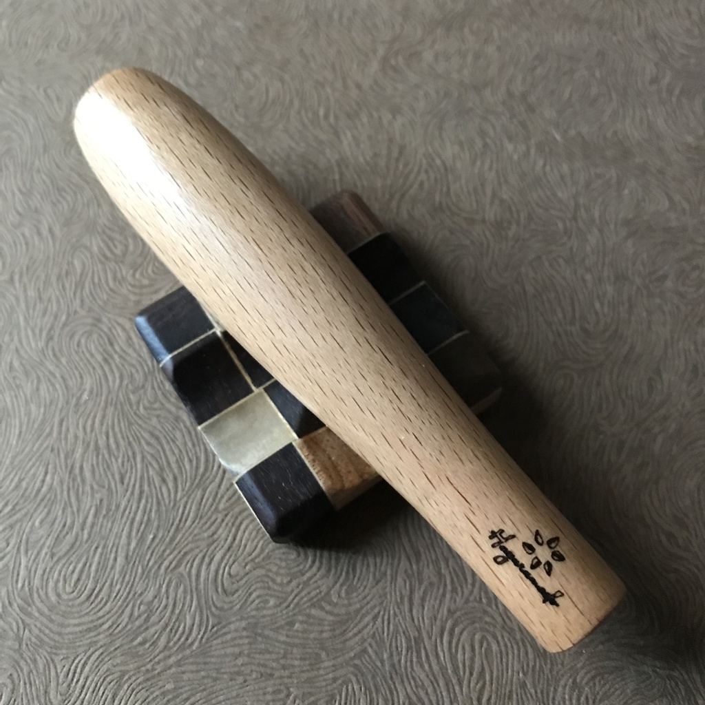 Apple Pencil用 太径《絵仕事グリップ PRO 》充電可能タイプ / タッチ可能タイプ