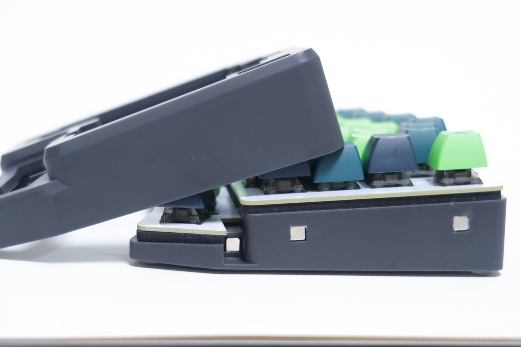 【販売終了】左右分離型自作キーボードキット - Timothy(チモシー)