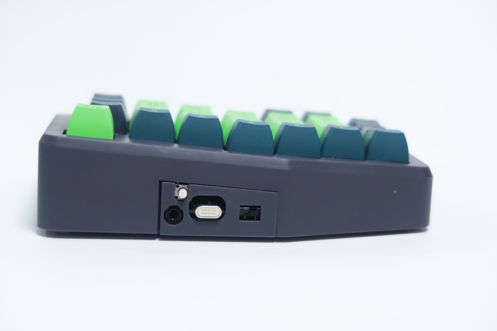 【販売終了】左右分離型自作キーボードキット - Timothy(チモシー)