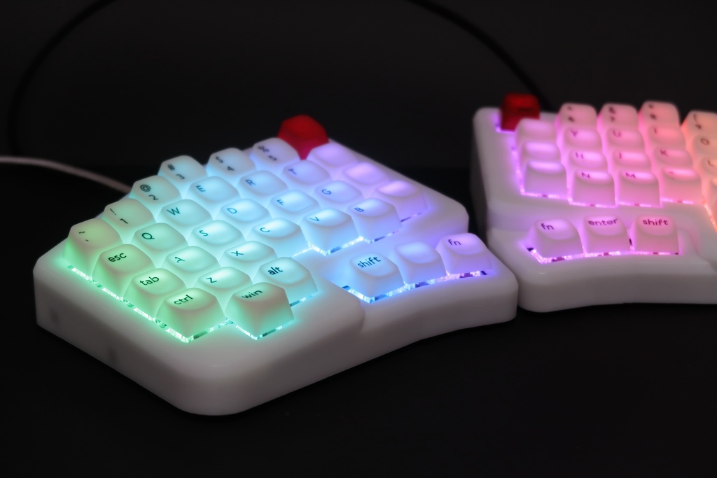 【販売終了】左右分離型自作キーボードキット - Timothy(チモシー)
