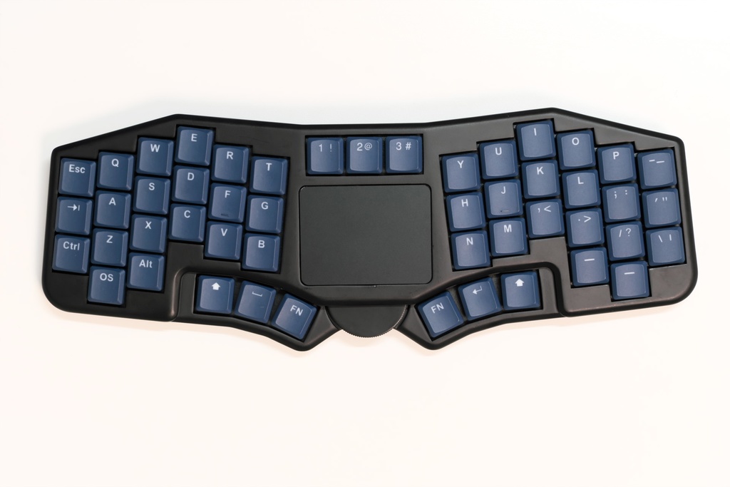 トラックパッド付き自作キーボードキット - Futaba (フタバ)