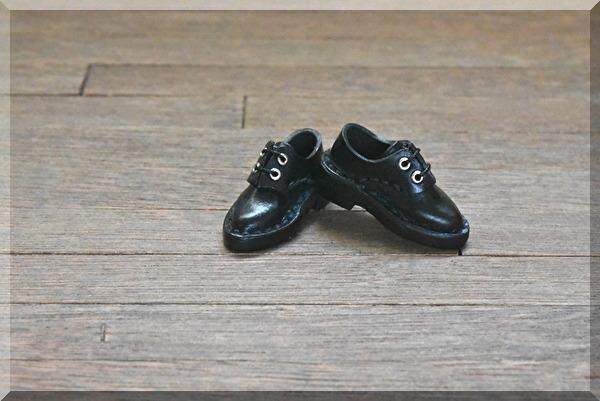 【オビツ11サイズ】スリムシューズ 黒(光沢) 磁石入り