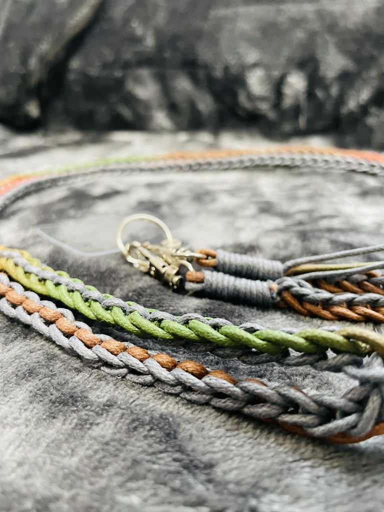 スマホショルダー　しゅりぺのハンドメイド　