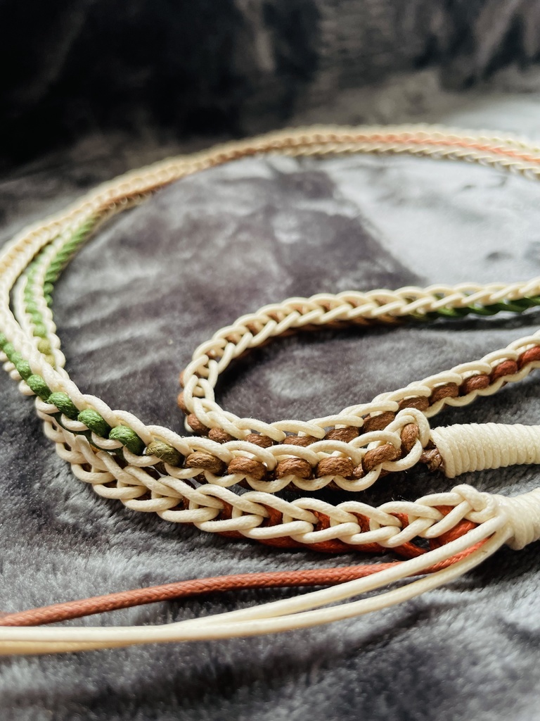 スマホショルダー ホワイト&グラデーション しゅりぺのハンドメイド