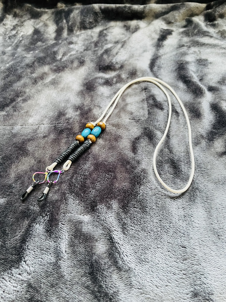 メガネストラップ白 しゅりぺのハンドメイド
