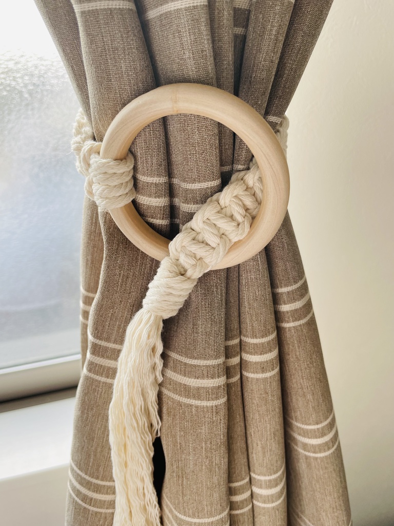 カーテン止めるやつ タッセル しゅりぺハンドメイド