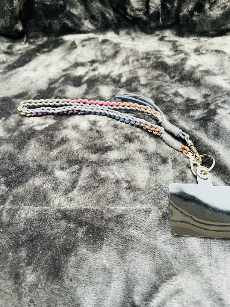 スマホストラップ しゅりぺのハンドメイド
