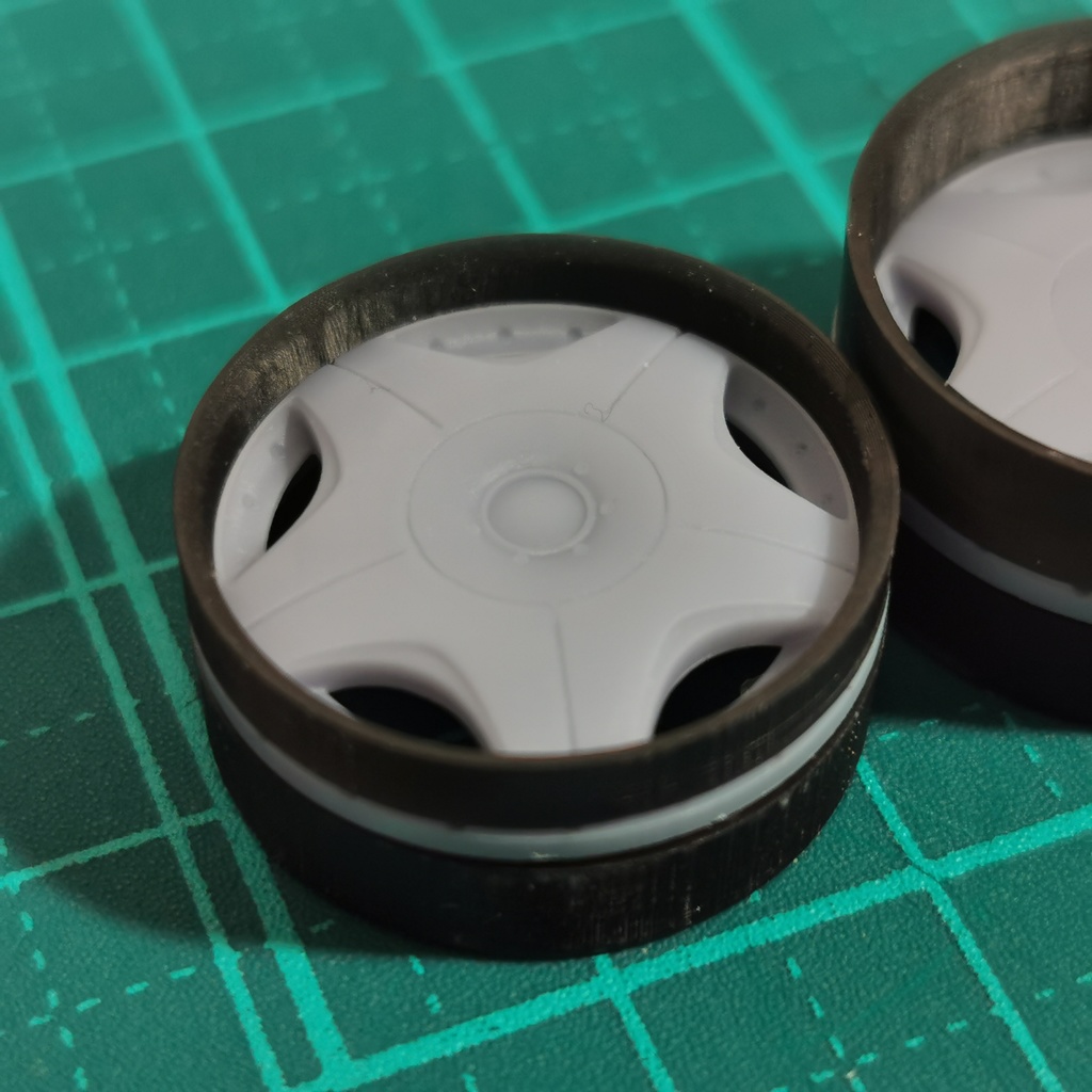 1/24 自作ホイール 18インチ W-ELVD18R