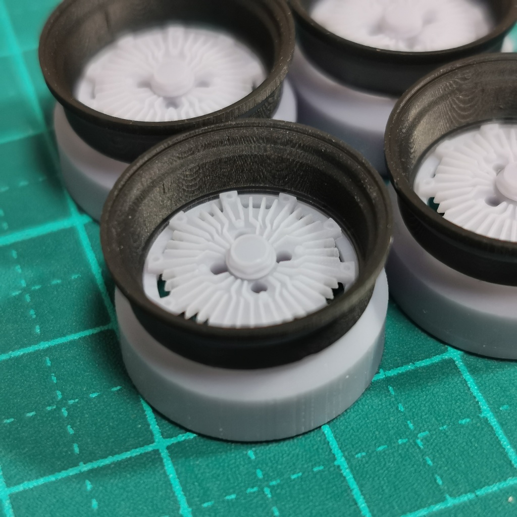 1/24 自作ホイール 15インチ MGN-CF4815