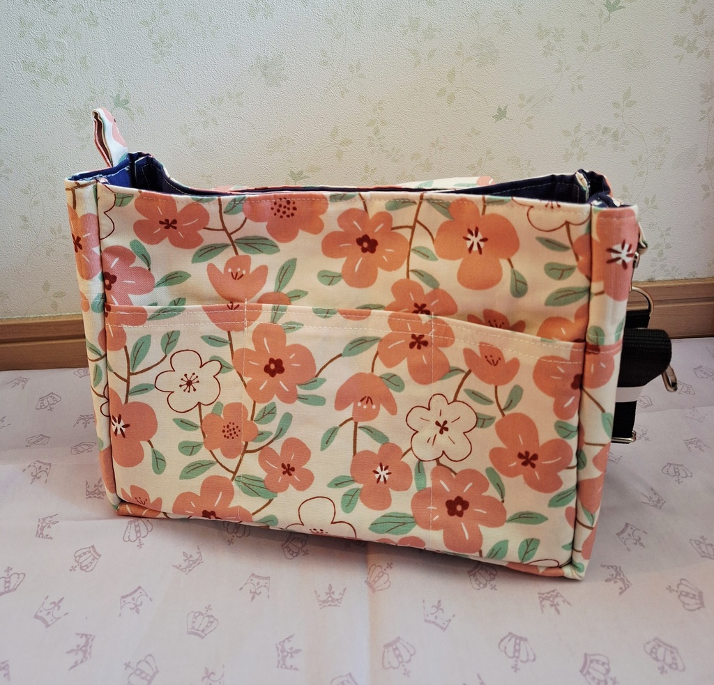 ぬいポーチ付ショルダーバッグ【ピンク花柄】