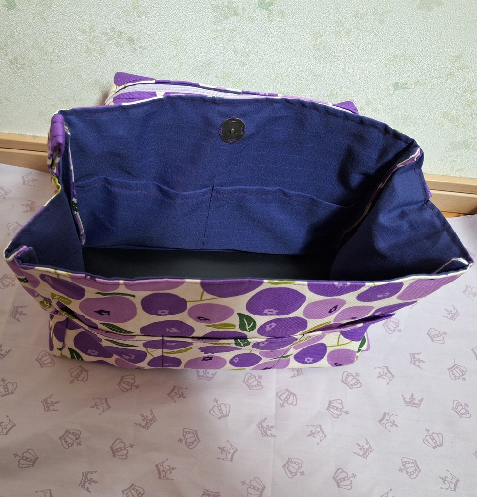 ぬいポーチ付ショルダーバッグ【パープルブルーベリー】