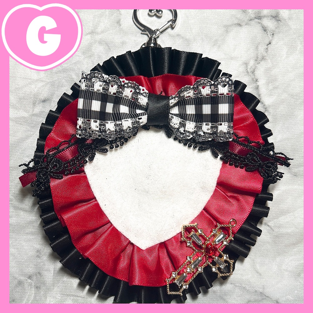 ハート缶バッジロゼット【ハンドメイド】