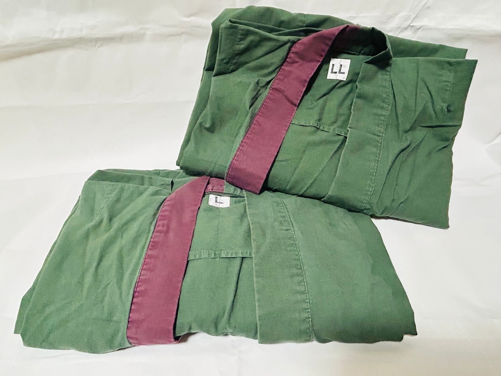 岡田以蔵の衣装✕２枚