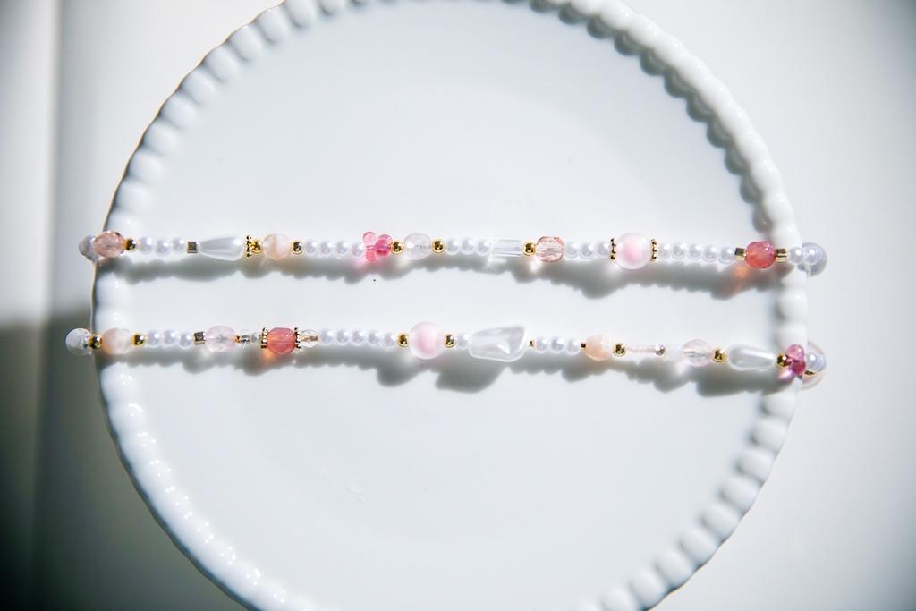 笹木咲・椎名唯香イメージネックレス