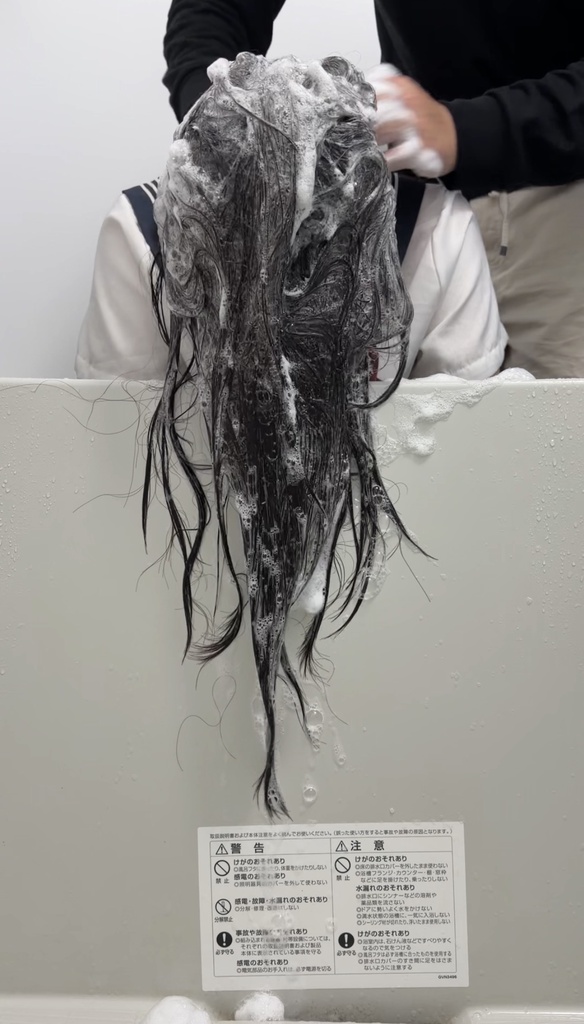 ふわふわ髪にセットした後輩ちゃんの髪をガッツリと2度洗いしてみた(正面+上アングル)18:02