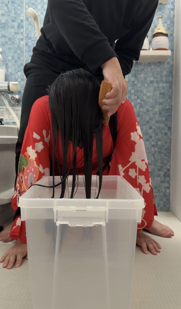 (リクエスト)和服を着た後輩ちゃんを長時間何度も水責めしてみた(正面アングル)15:34