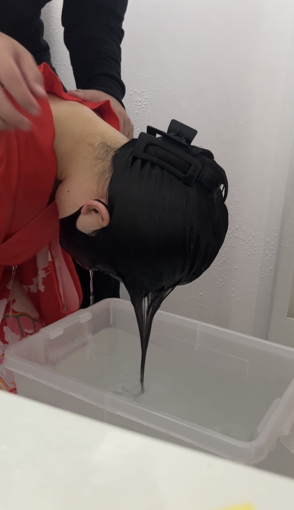(リクエスト)和服を着た後輩ちゃんを長時間何度も水責めしてみた(正面+斜めアングル)30:58