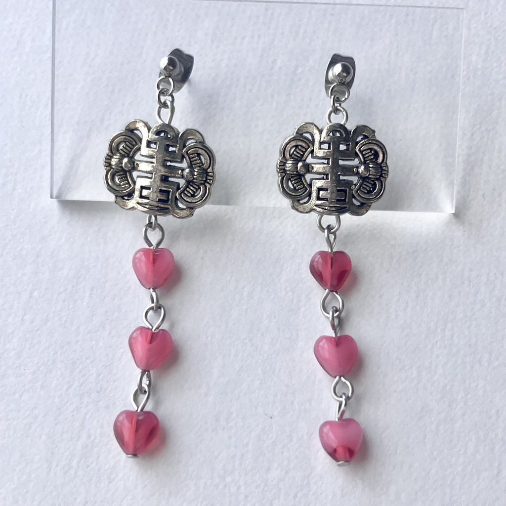 [アレルギー対応] ハートタッセルのチャイナ風イヤリング