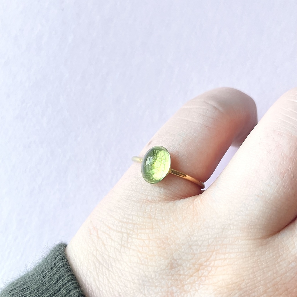 [アレルギー対応] グリーンなガラスのシンプルなリング